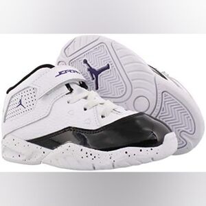 Jordan Kids Unisex Black/White Sneakers Size 4C US